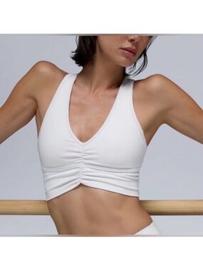 Alo Yoga Wild Thing Bra in Ivory